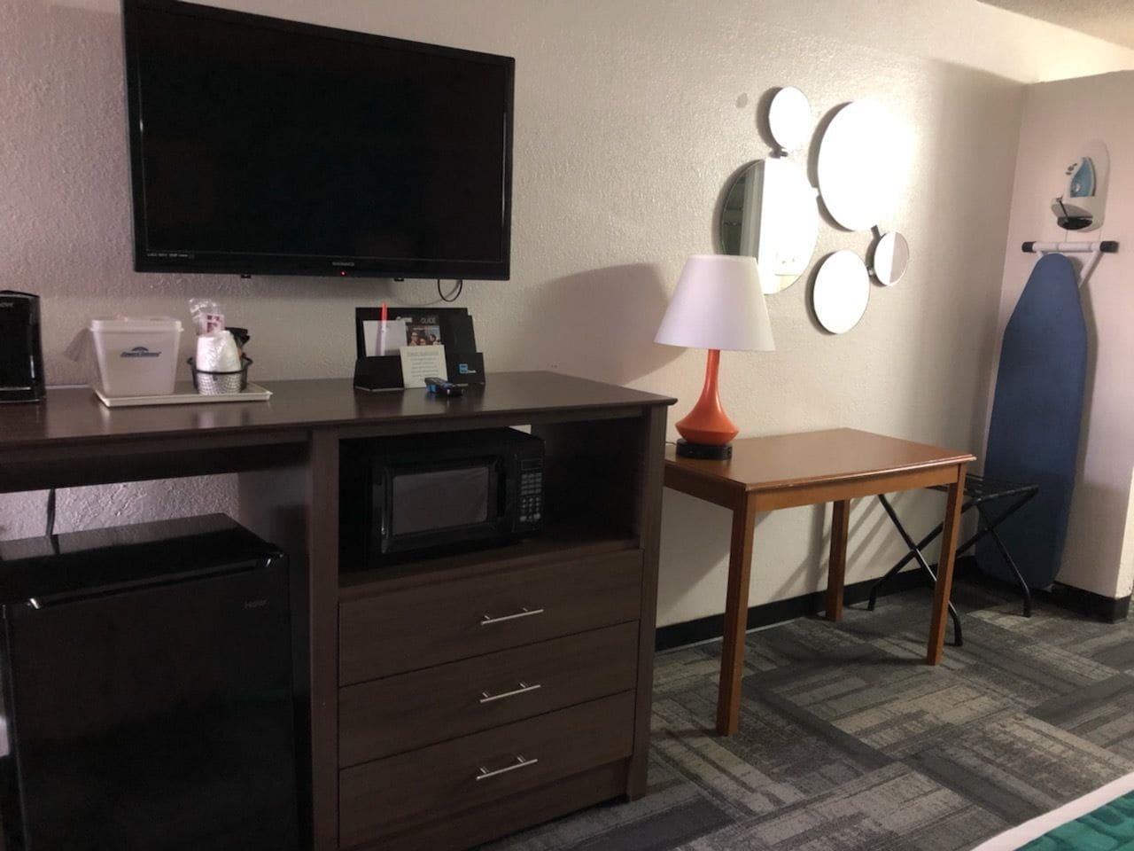 Howard Johnson By Wyndham Winter Haven Fl Esterno foto